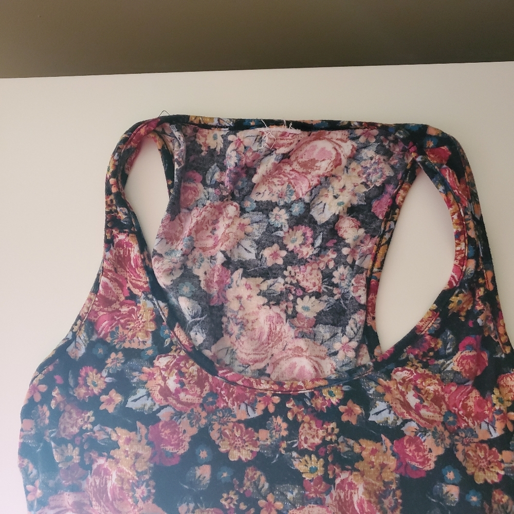 Tank top - Picture 2 of 2